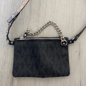 Michael Kors black fanny pack bag - M
